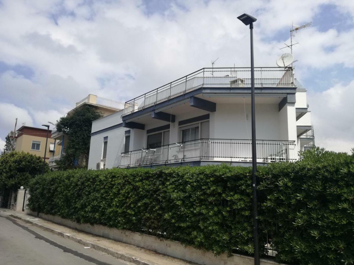 Cento Passi Dal Mare Apartment Gaeta Exterior foto